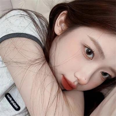 她的微笑和圈套